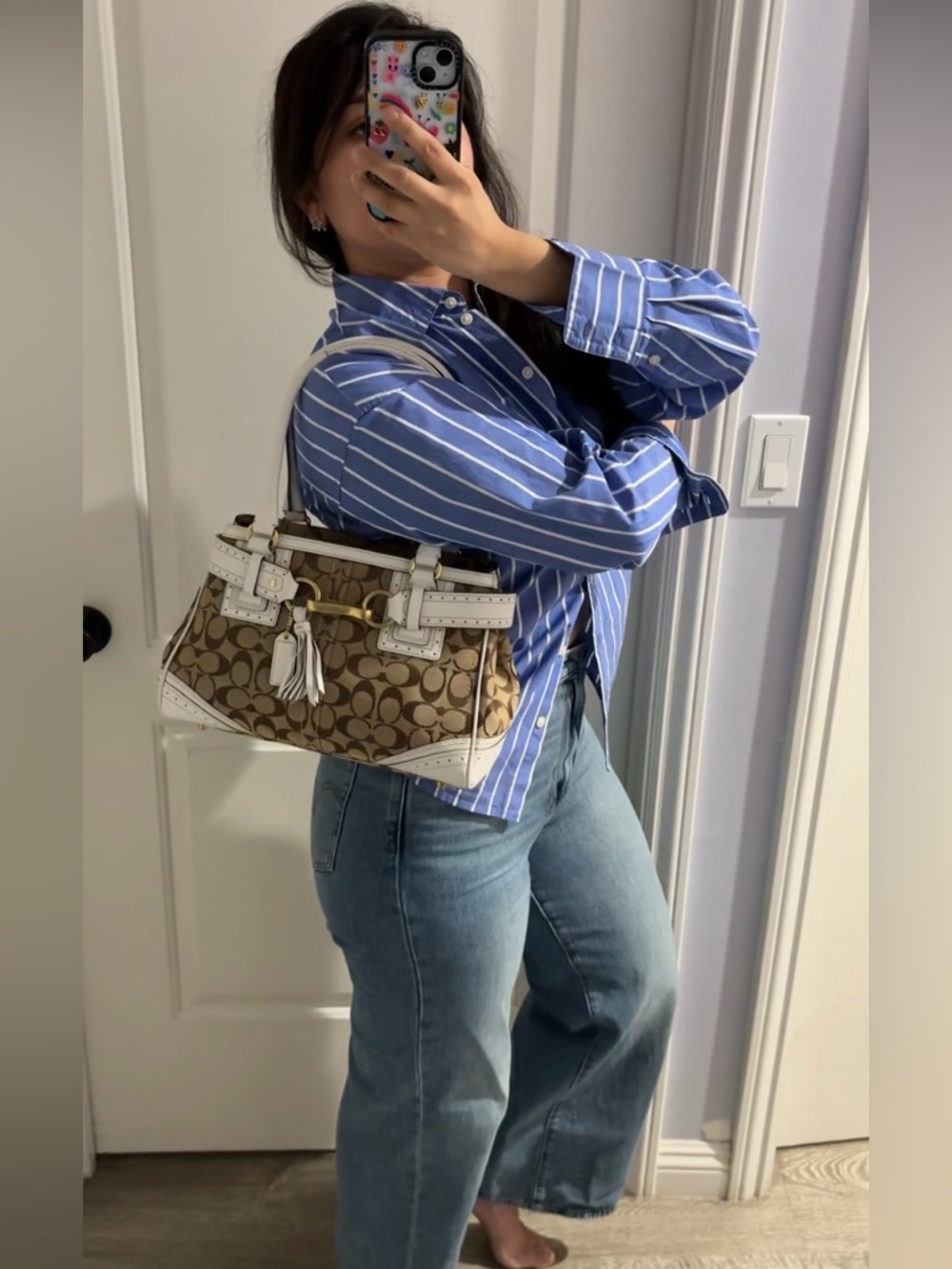 Coach Hamptons Signature Carryall Bag White Leather Trim Gold Hardware - Picture 2 of 13